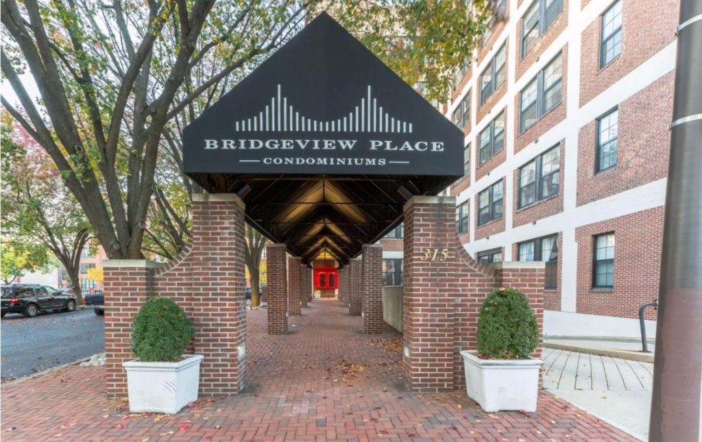 Bridgeview Place Entrance