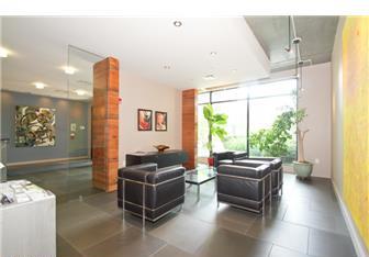 YorkSquarelobby