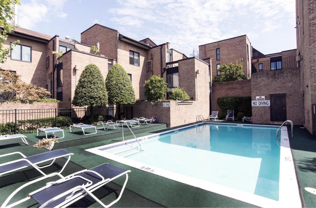 Penns Landing Square Pool