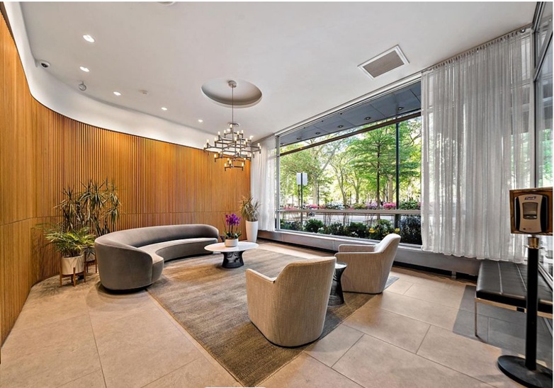 220 West Rittenhouse Square Lobby
